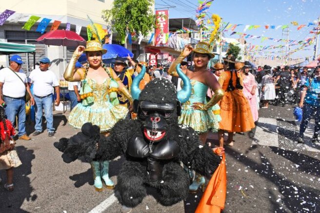 Municipalidad Distrital de La Yarada Los Palos coordina soluciones para saneamiento en playa José Olaya